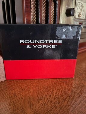 Roundtree & Yorke Trifold Black Wallet